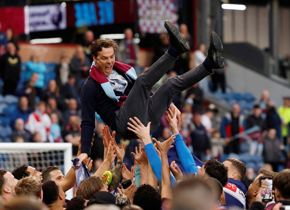 Leeds and Burnley seal Premier League promotion, Sheffield United to fight in play-offs