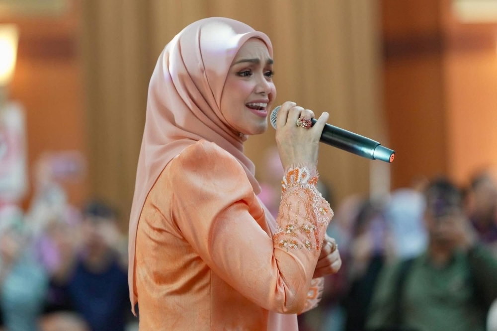 Siti Nurhaliza: I sang at MOH's Raya event to honour staff, not a paid gig