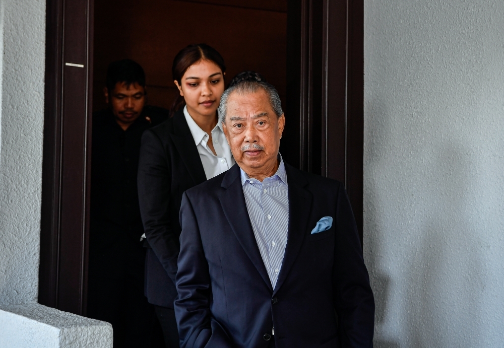 Muhyiddin gets passport back temporarily to visit sick in-law in Australia, must return by May 20