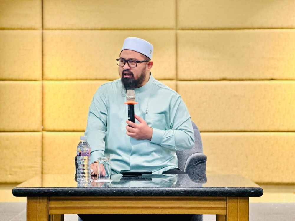 Selangor PAS Youth chief calls on ‘marginalised' Singaporean Malays to fight for rights, but denies election interference