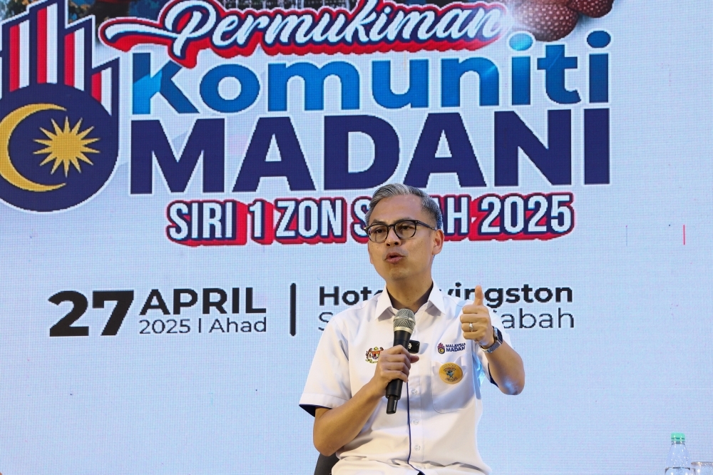 Fahmi calls on Madani Communities to tackle fake news and misinformation