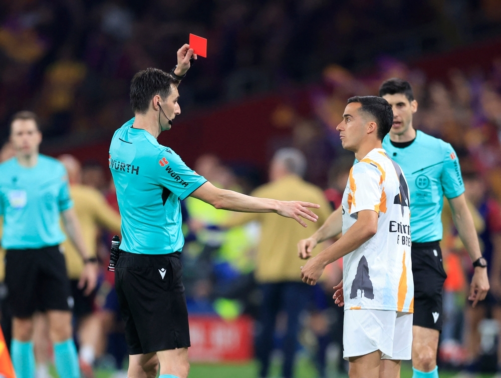 ‘No excuse': Real Madrid's Rudiger after throwing object at ref
