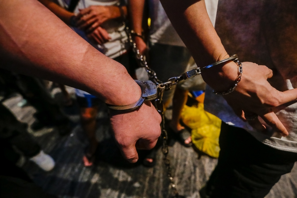 Man found dead after Bintulu entertainment centre clash, cops nab six, looking for more suspects