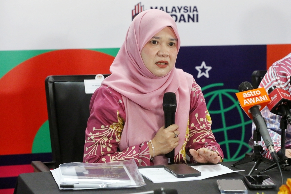 Fadhlina pledges immediate aid for SMK Tinggi Setapak after dormitory fire