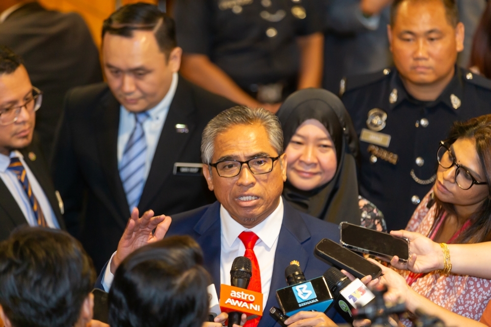 Govt officers responsible for Jalur Gemilang gaffe in SPM report identified, action to be taken, says Shamsul Azri