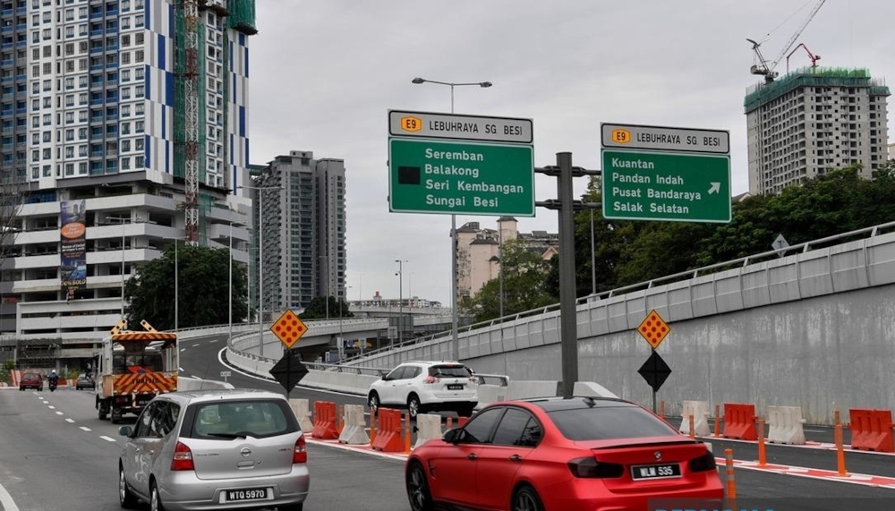 Three men killed after car skids, crashes into divider near Sungai Besi toll