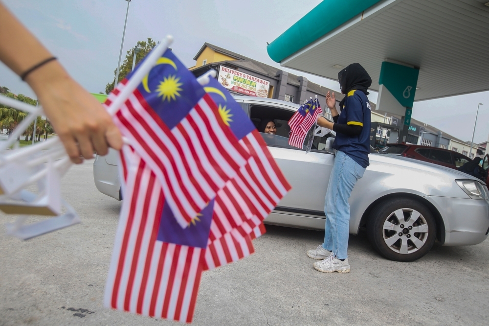 Entire petroleum resources of the country are vested in Petronas which is given exclusive right to explore and exploit the resources — Hafiz Hassan