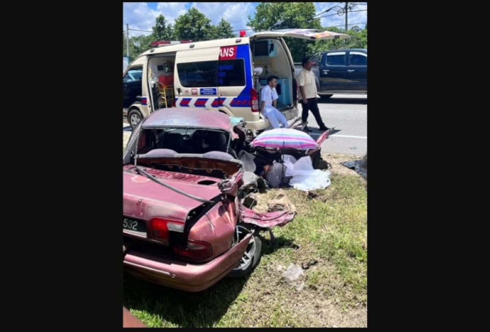 In Kelantan, man killed after car crashes into lorry in Machang