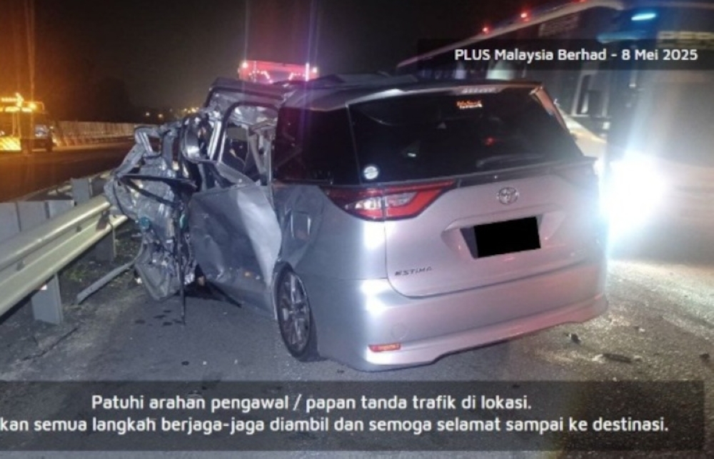In Johor, two women killed in four-vehicle crash near Sedenak on North-South Expressway, 15 others hurt