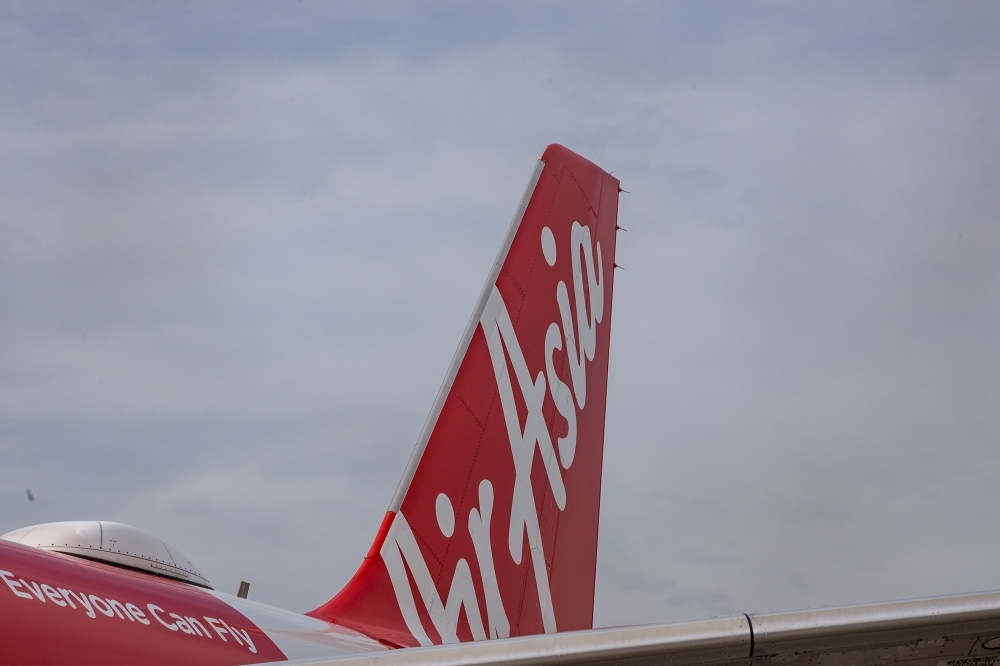 Thai AirAsia to cut China flights by 15pc, shifts focus to India amid weak demand