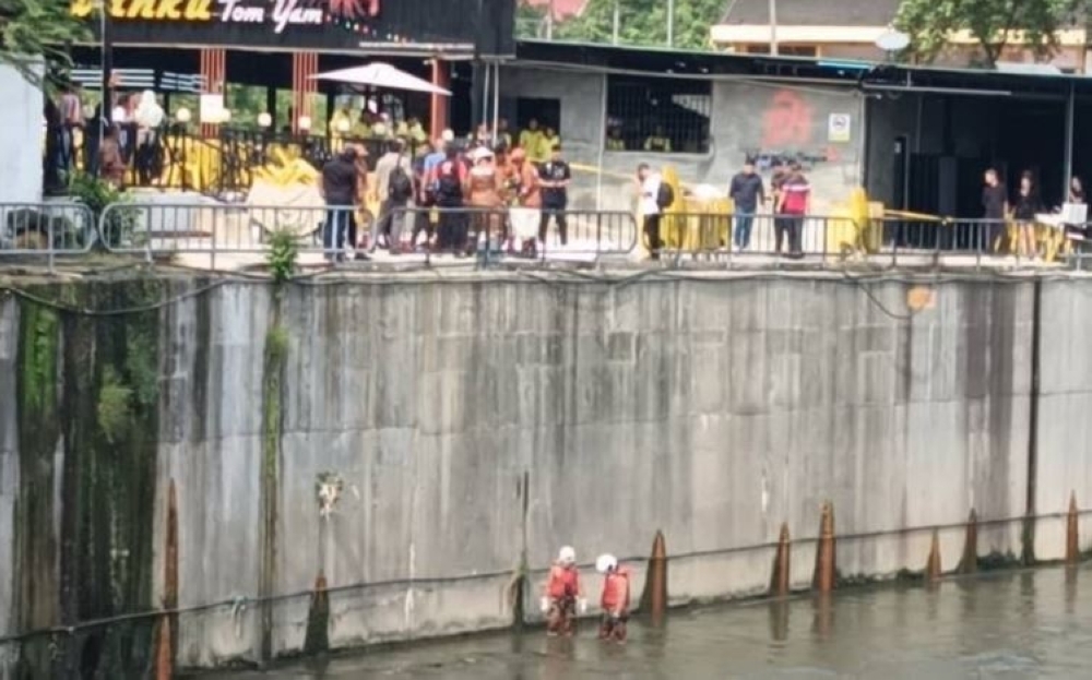 Body of newborn baby found floating in river behind restaurant on Jalan Klang Lama