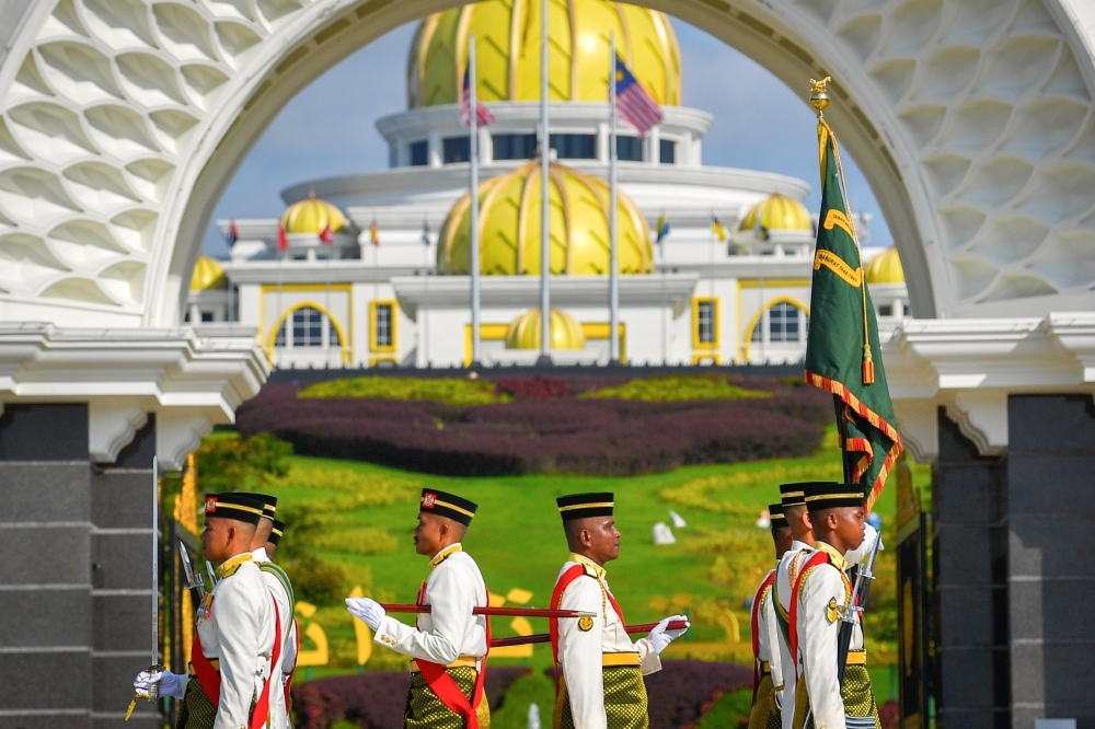 Changing of the Guard returns to Istana Negara with full military honours, draws local and foreign tourists