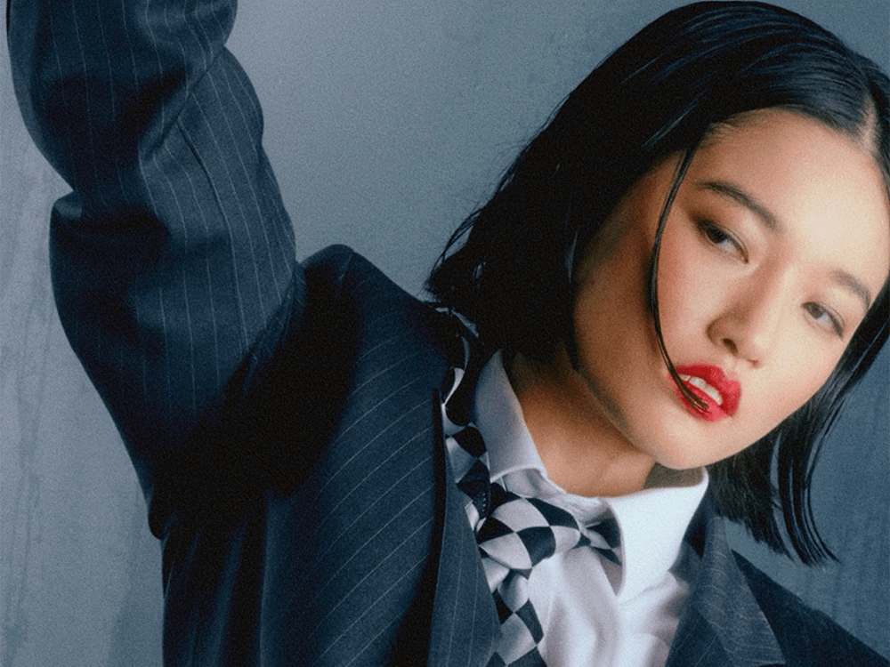 Meet Chloe Qisha, the Malaysia-born singer rising fast with viral songs, magazine covers and sold-out shows in Europe (VIDEO)
