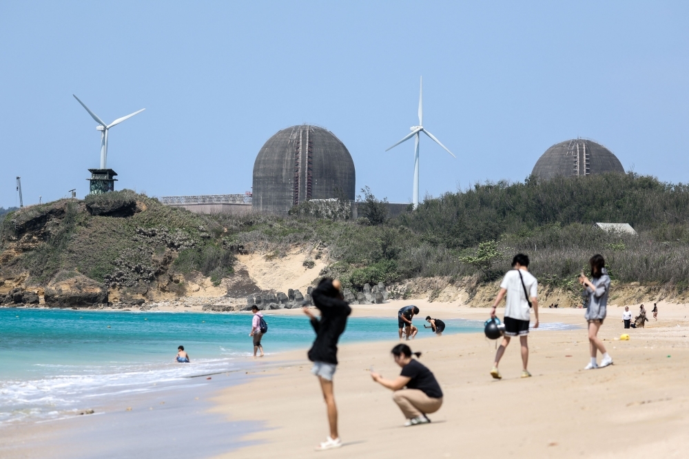 Taiwan to pull plug on nuclear power, sparking energy security fears