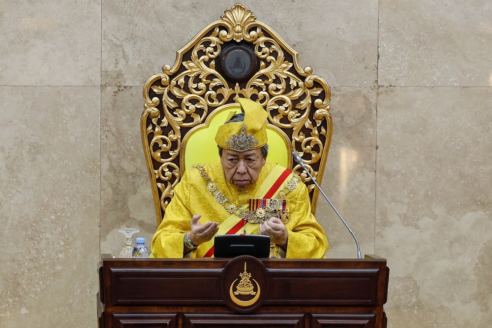 Revoke licences, not just fine drivers, Selangor Sultan says after fatal FRU crash in Perak