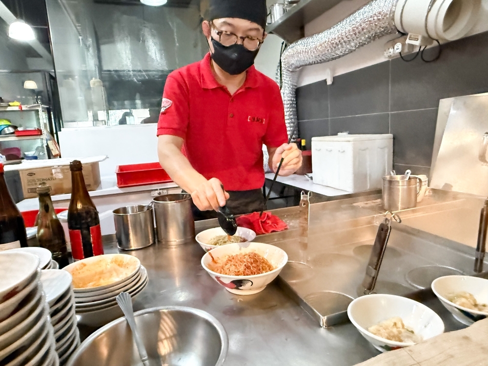 The irresistible allure of handmade egg noodles at Kota Damansara's Chan SinKee Noodle