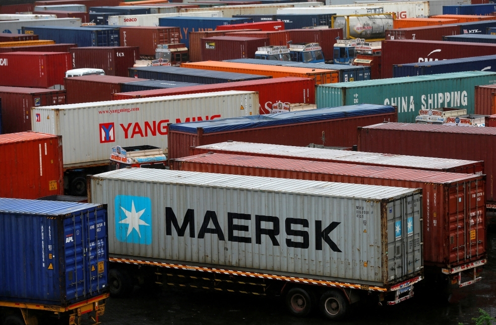 India tightens trade rules, blocking key Bangladesh imports at land borders