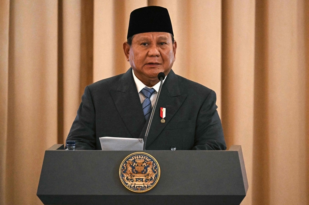 Indonesia's new history books raise fears of whitewashing Suharto, Prabowo pasts