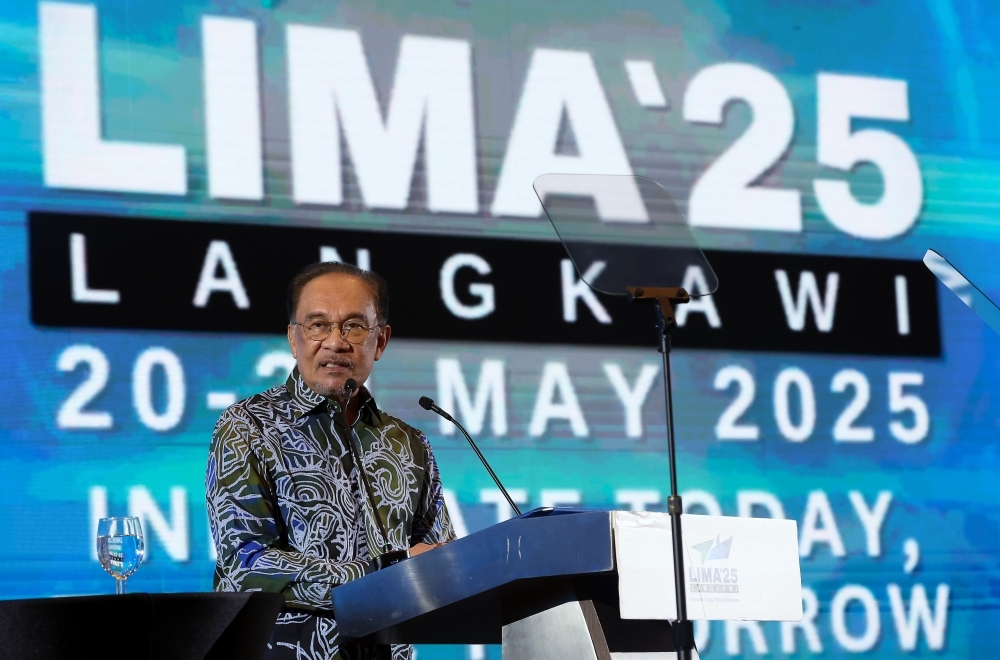 Lima '25 showcases Malaysia's focus on innovation, defence readiness, says Anwar