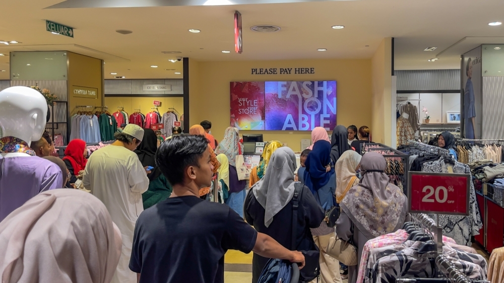 Four in five Malaysian SPaylater users rely on BNPL for emergencies, survey shows