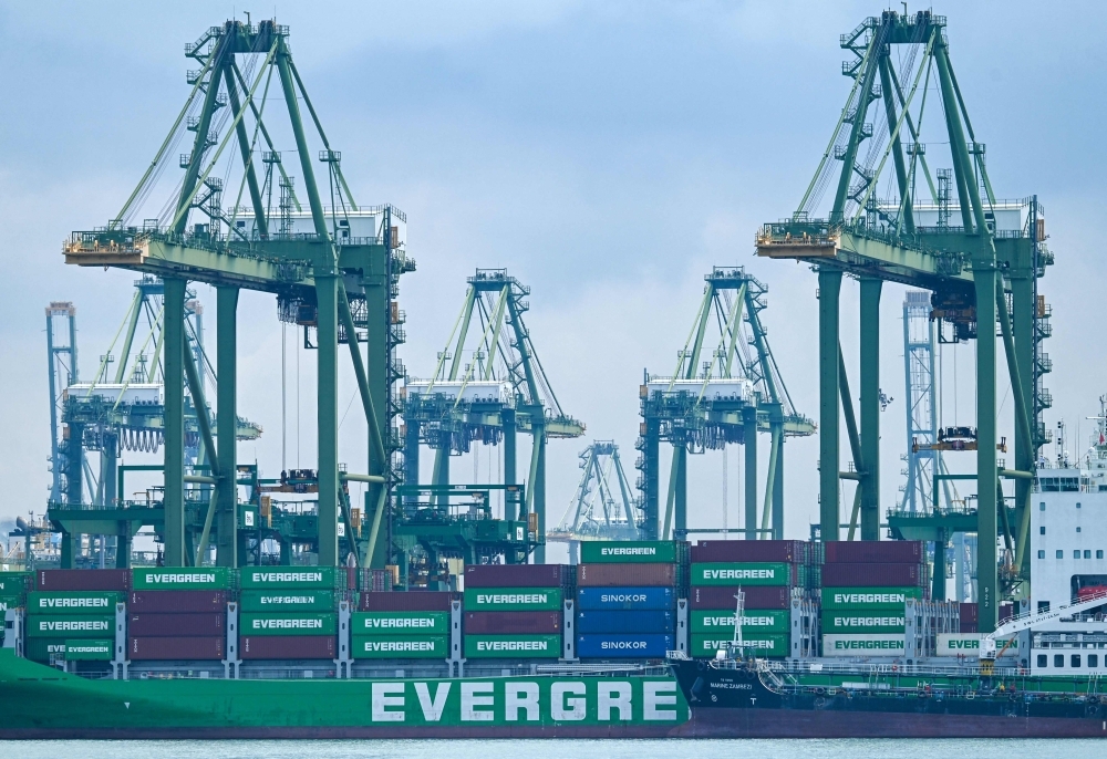 Singapore's economy beats Q1 forecasts, growing 3.9pc, but govt warns of trade war risks