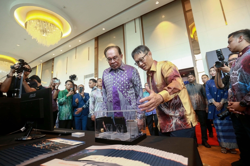 Malaysia takes a leap in AI and IC design as PM Anwar backs pendrive pioneer KS Pua's new venture