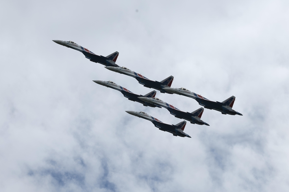 Police probe alleged property damage from LIMA'25 aerial display shock waves