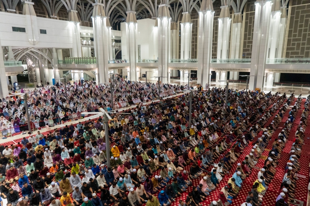 Jakim: Three main mosques in KL, Putrajaya to hold ‘solat hajat' in solidarity with Palestinians