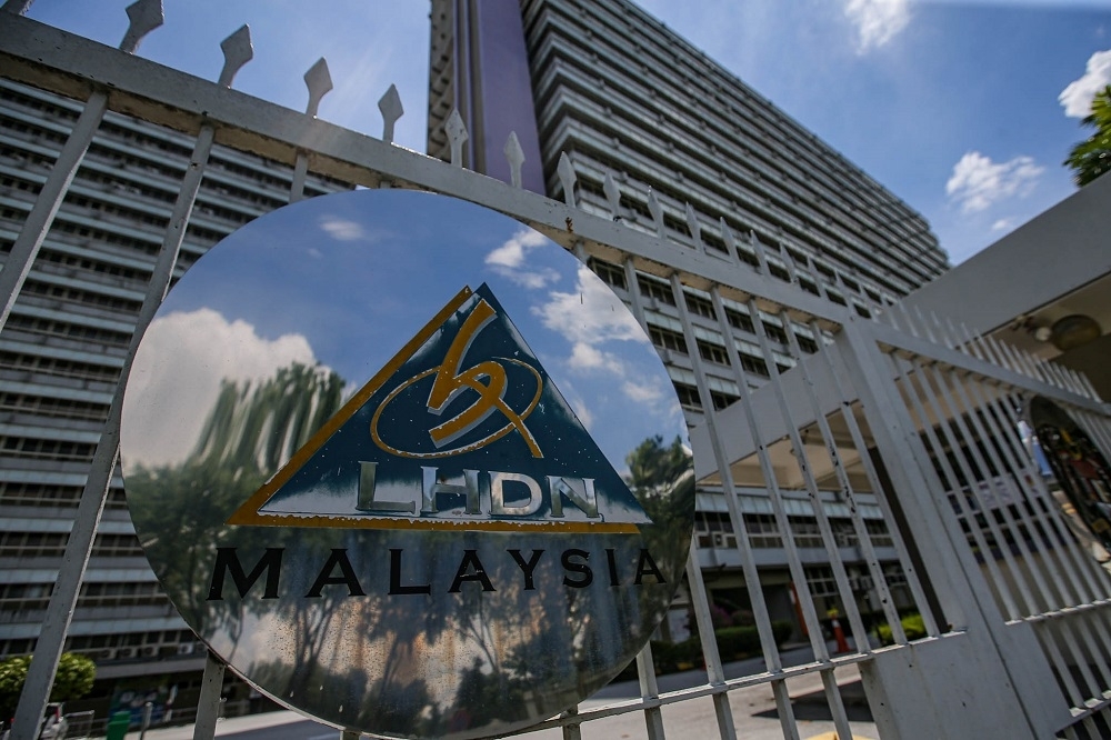 Anwar: Govt ready to reassess e-Invoice system for small firms