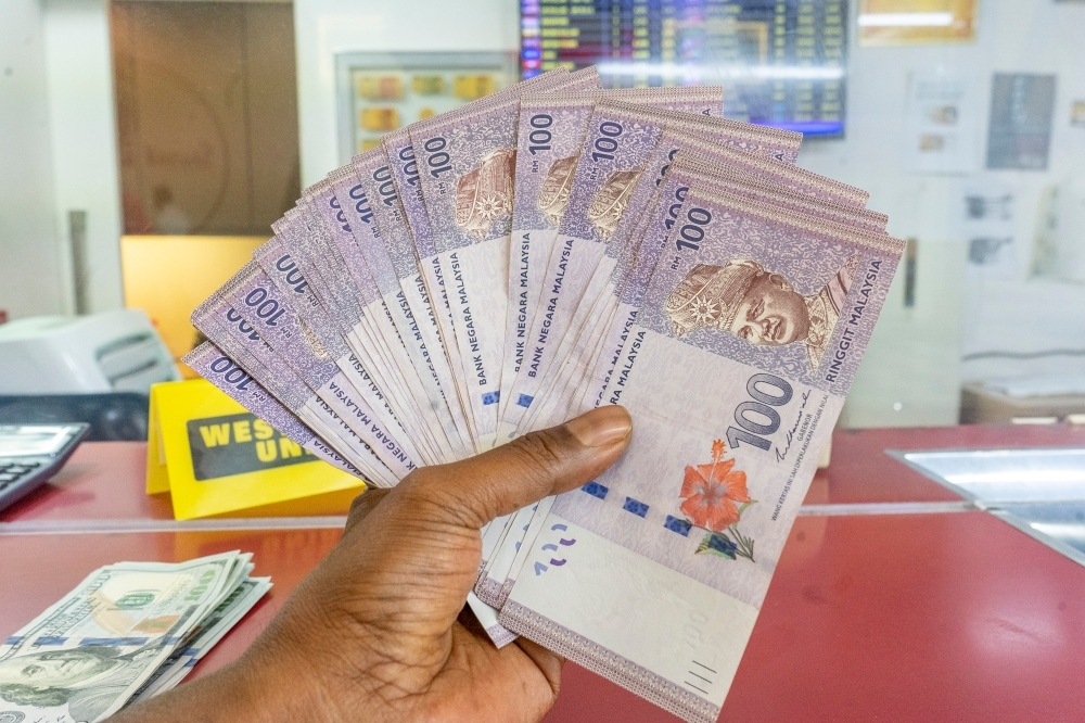 Ringgit strengthens against US dollar as market reacts to Trump's tariff delay, fiscal concerns