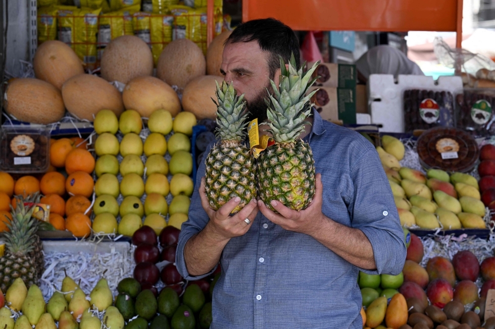 After Assad: Pineapples, kiwis and mangoes make a juicy comeback in Syria