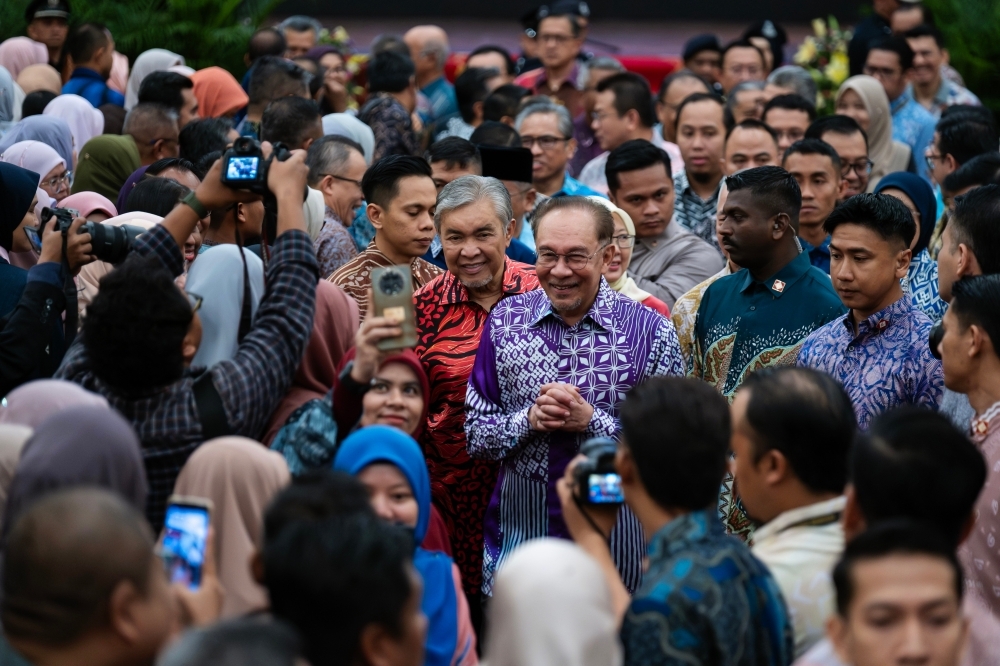 Malaysia's teamwork, dedication key to successful hosting of 46th Asean Summit, says Anwar