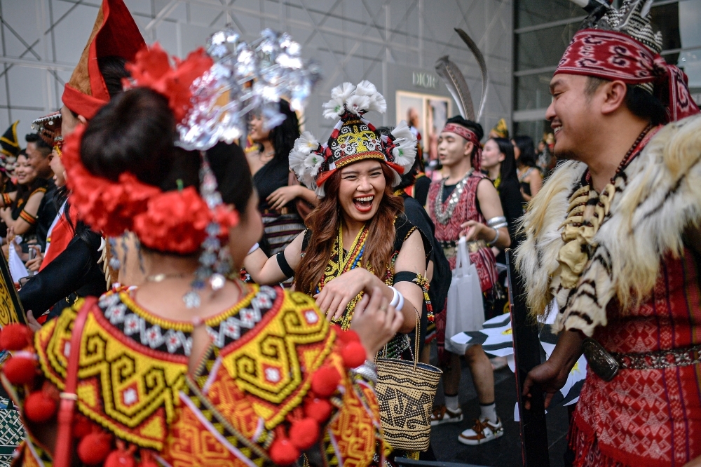 Embrace ‘Segulai Sejalai' spirit to preserve social harmony, unity minister tells Malaysians before Kaamatan and Gawai