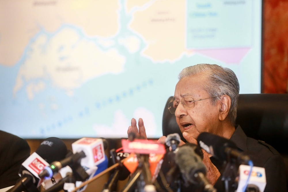 Dr Mahathir says China will overtake US and stay as world's top power, downplays India's potential as competitor