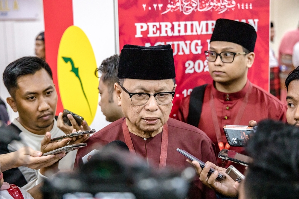 Umno's Puad says Tengku Zafrul just trying to fill Rafizi void, will be a liability to PKR