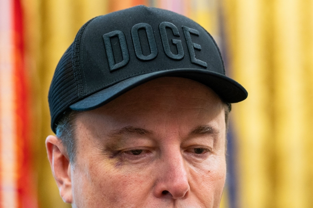 ‘Go ahead, punch me in the face': Musk jokes about black eye after Oval Office farewell, says five-year-old son delivered the punch