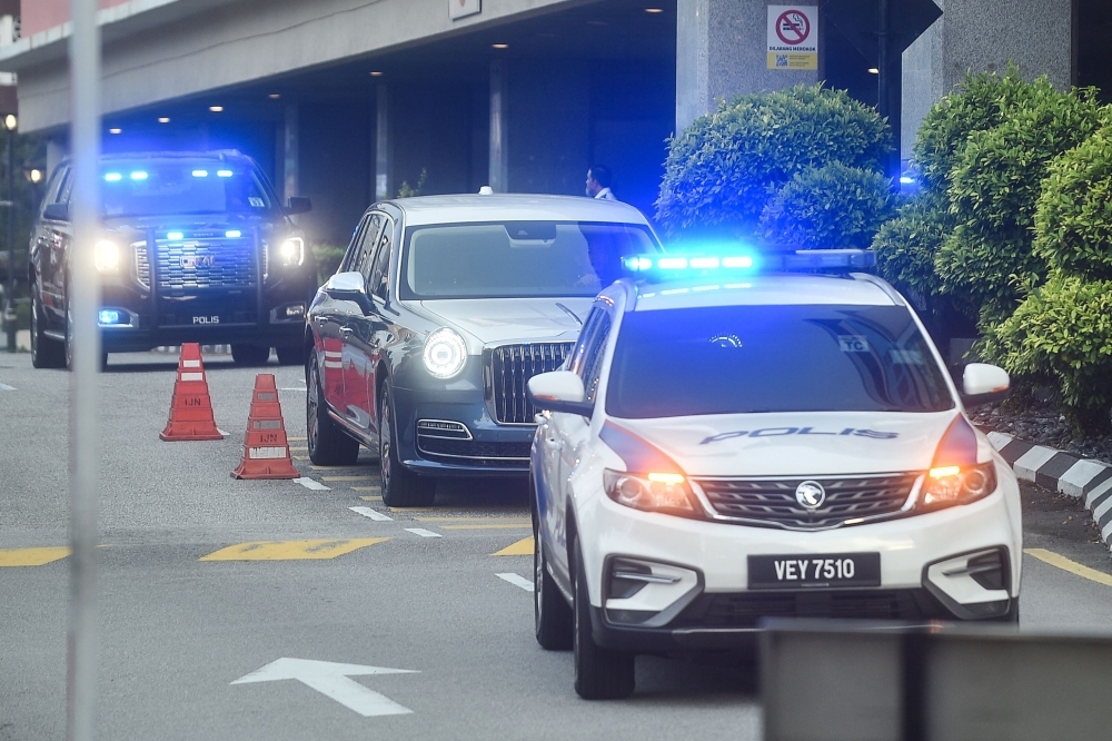 Brunei's Sultan Hassanal Bolkiah discharged from IJN, to remain in KL for a few more days of rest