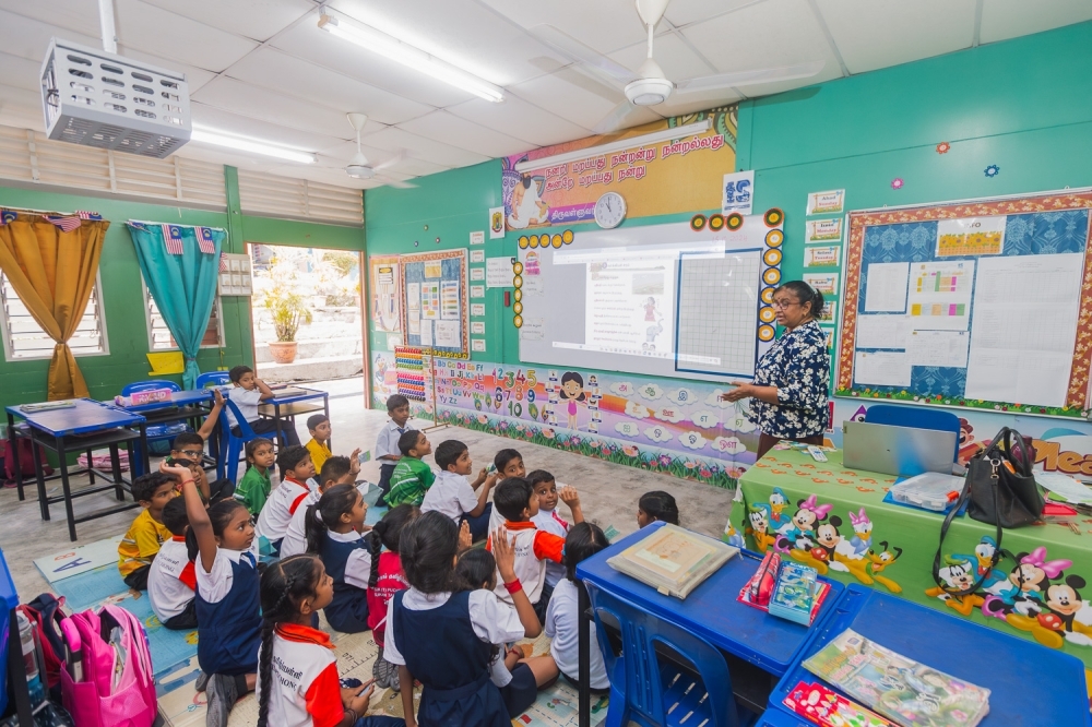 Education Ministry to roll out book vouchers for over 430,000 teachers soon