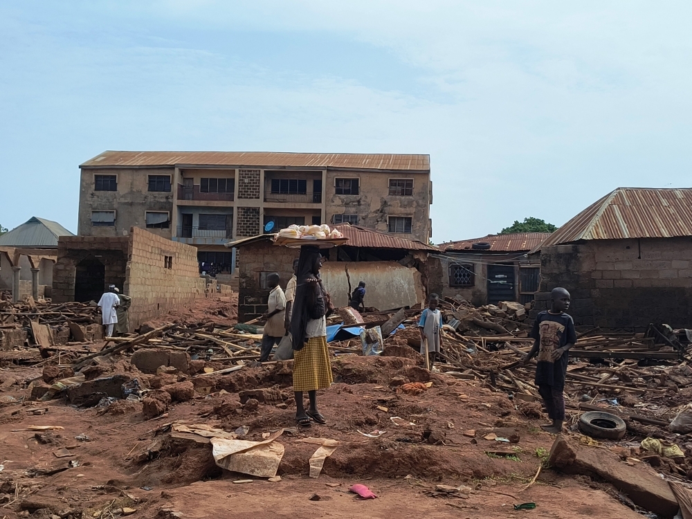 Rescuers fan out as over 150 dead, thousands displaced after Nigeria flooding wrecks market town