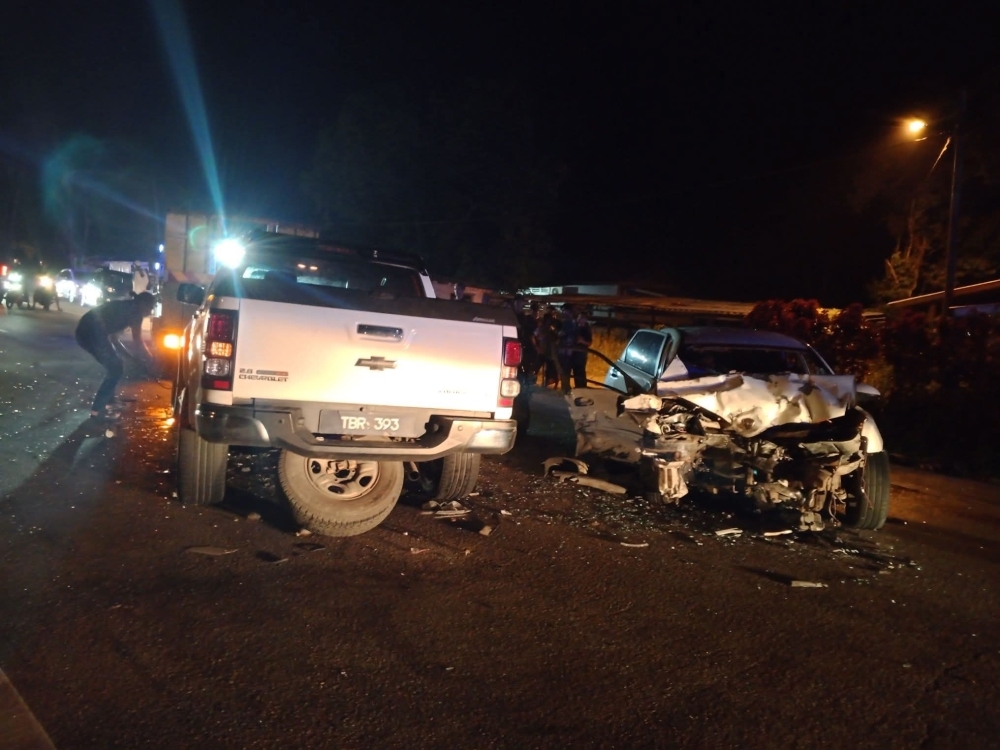 One killed, 13 injured in three-vehicle crash in Machang