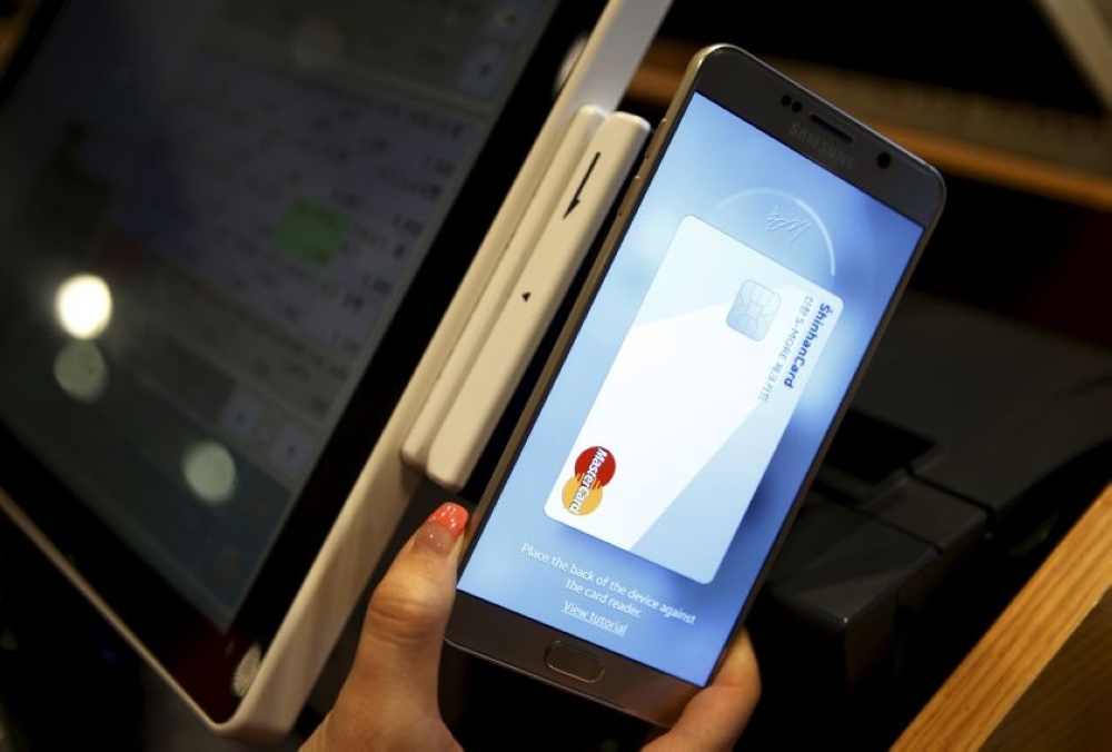 Samsung Pay outage leaves South Koreans briefly unable to tap and pay