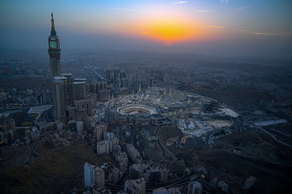 Haj 2025 kicks off under scorching sun as Saudi Arabia eyes heat prevention