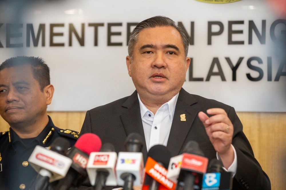Transport minister: CCTV suggests Taiwanese national's fall at Puchong LRT station was accidental, police to investigate