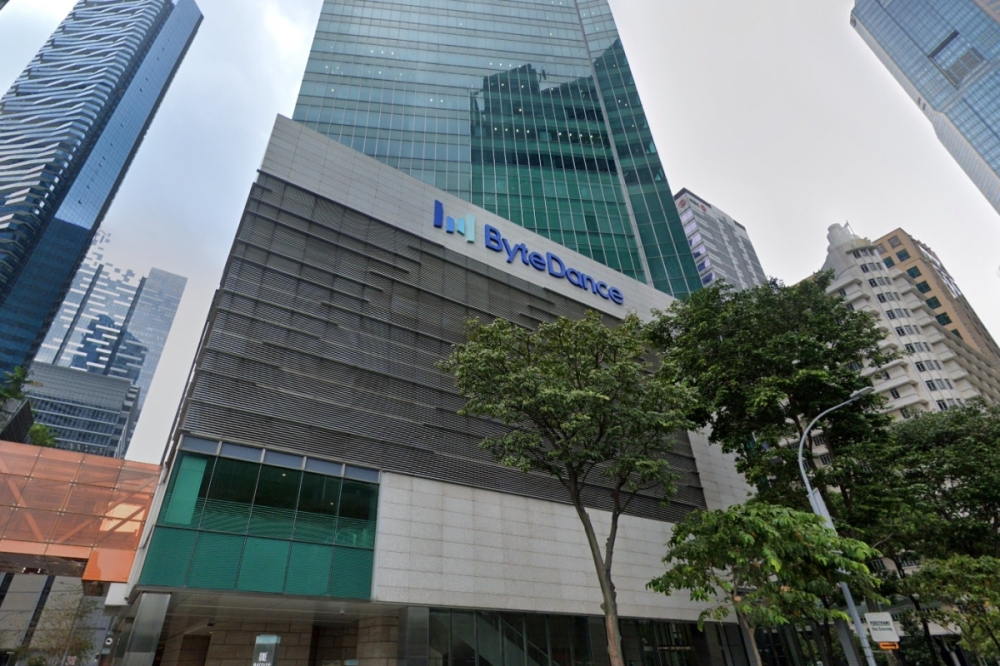 Singapore eatery Yun Hai Yao charged over ByteDance food poisoning in 2024; live cockroaches, toxin-producing bacteria found