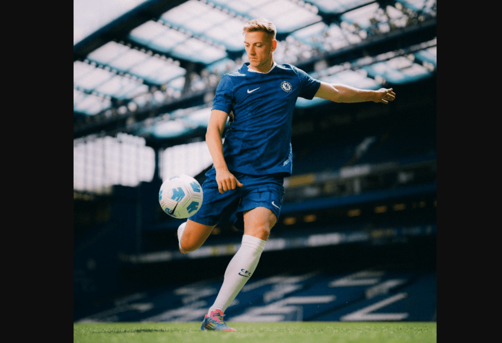 Chelsea sign Liam Delap for £30m ahead of Club World Cup