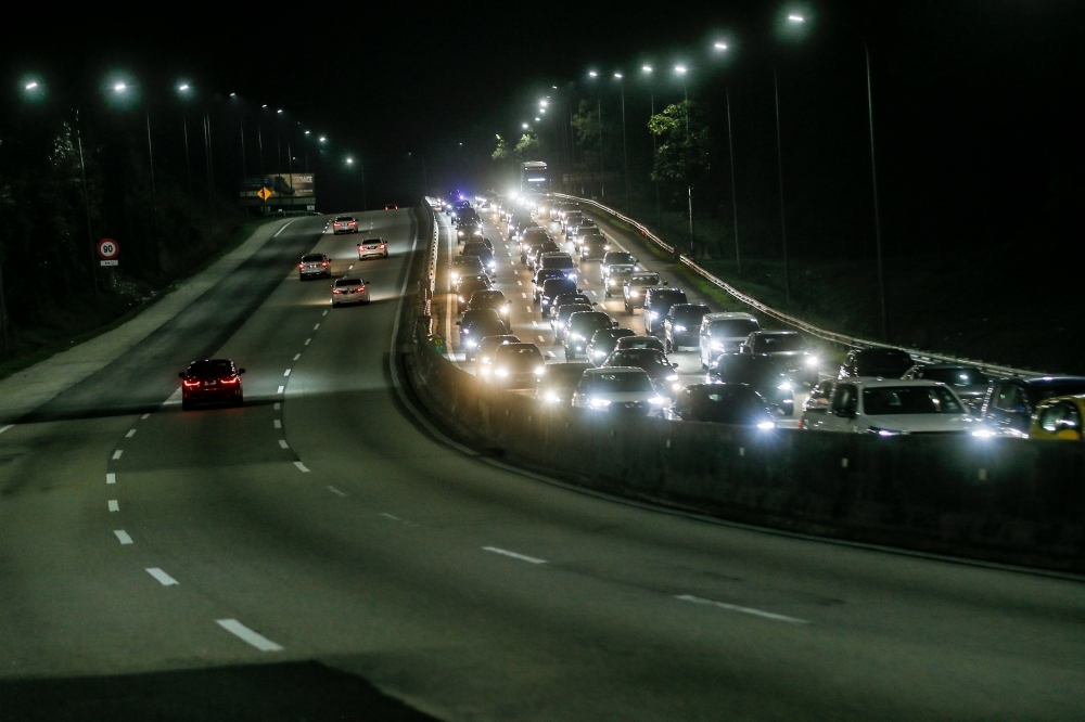 Nightly lane closures on Sungai Besi Expressway until November 30 for maintenance works