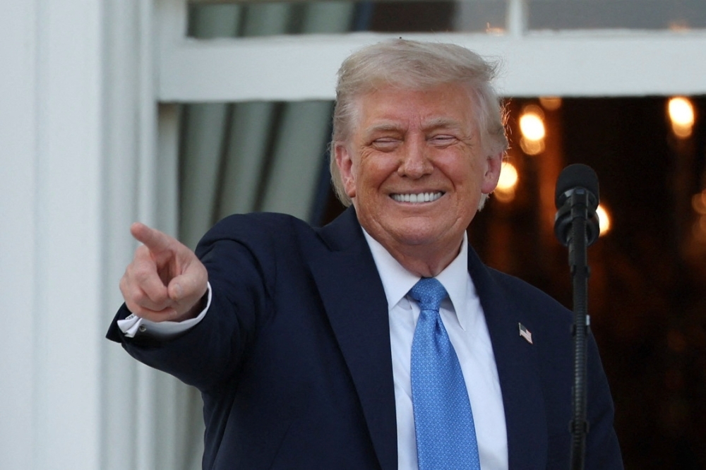 Trump's pricey visa fast-pass: US$1,000 fee proposed to cut queues, but State Dept lawyers flag Supreme Court precedents