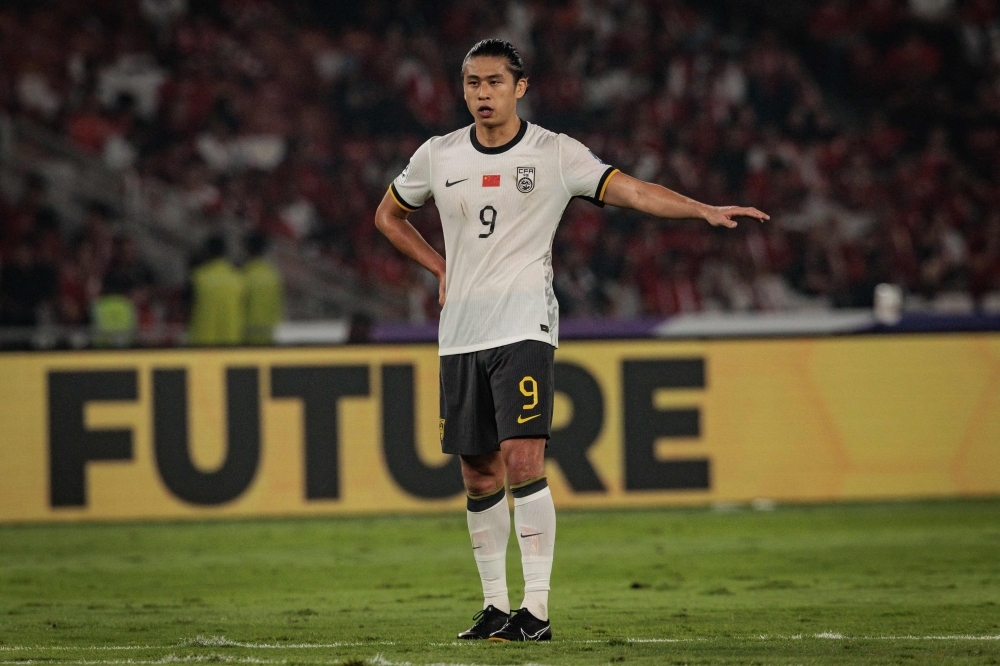 China's World Cup dream dies again as fans savage coach, players after 1-0 defeat in Jakarta