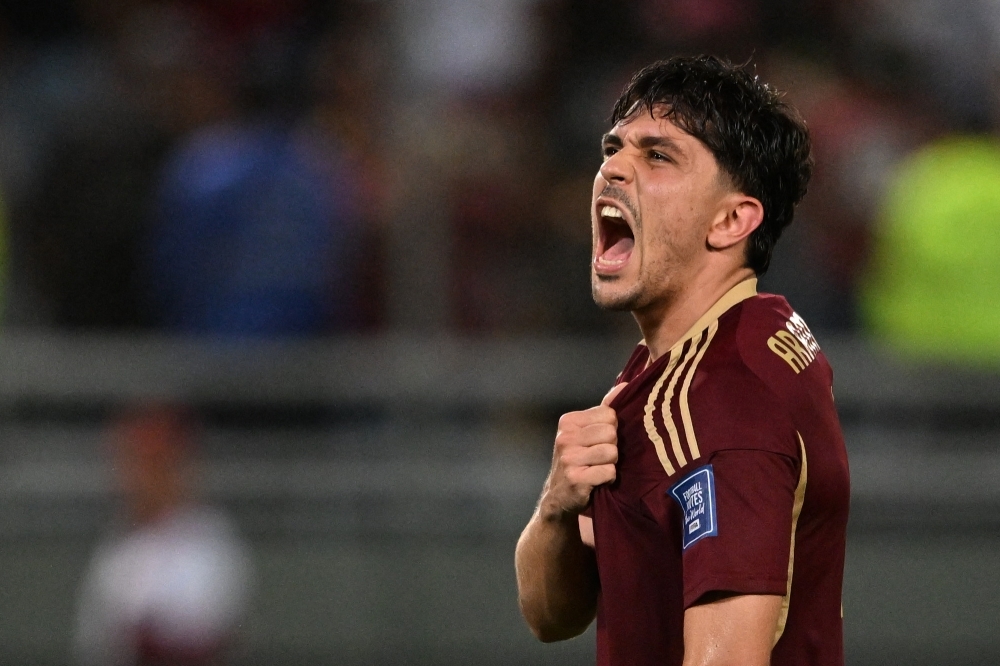Venezuela edge closer to historic World Cup berth with 2-0 win over Bolivia