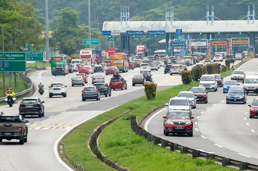 Traffic flows smoothly nationwide on Aidiladha morning, slight increase at Gombak Toll Plaza